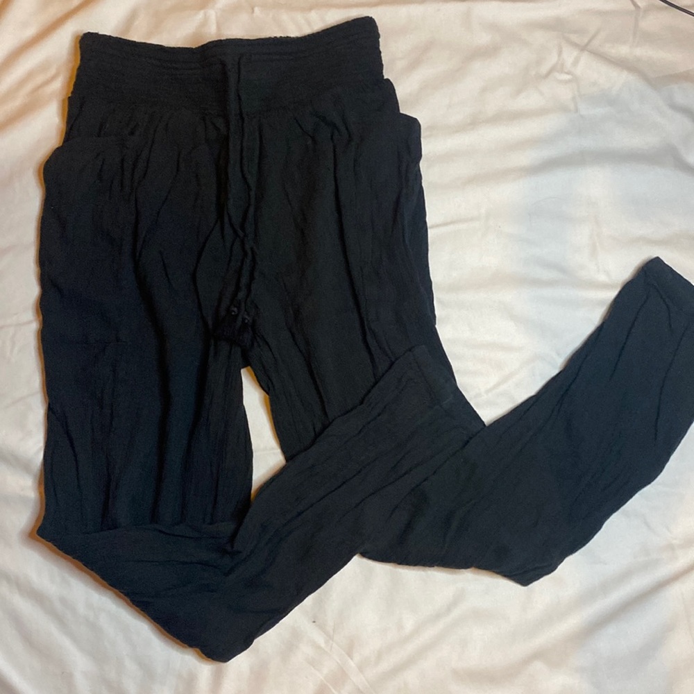 Light weight cinched pants